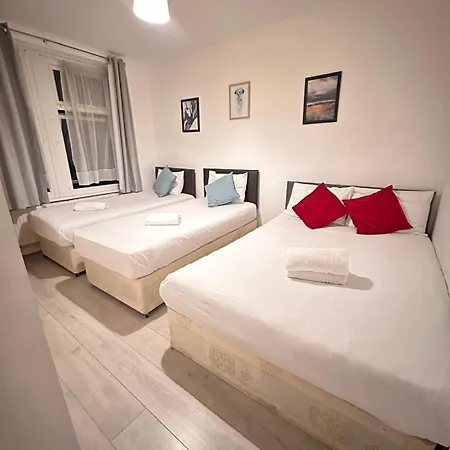 Lovely 2 Bed Flat 2 Floor Miles London Exterior photo