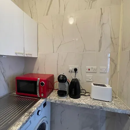 Lovely 2 Bed Flat 2 Floor Miles London Exterior photo