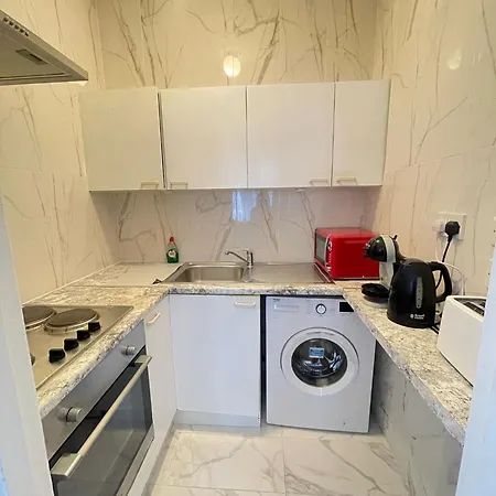 Lovely 2 Bed Flat 2 Floor Miles London Exterior photo